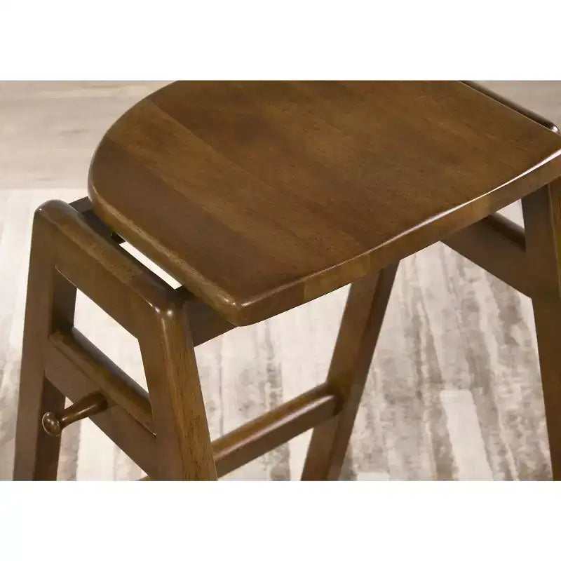 Sgabelli impilabili da bar Roundhill Furniture Malvern in legno, stile moderno di metà secolo, set da 2