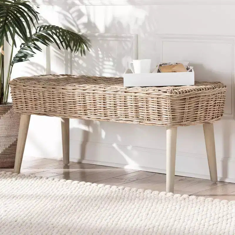 Panca accentata bali & pari Raisa Natural Kubu in rattan e legno di acacia, grigia