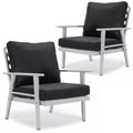 LeisureMod Walbrooke - Set di 2 poltrone moderne da esterno in alluminio bianco antiruggine con braccioli larghi e design adatto a tutte le stagioni